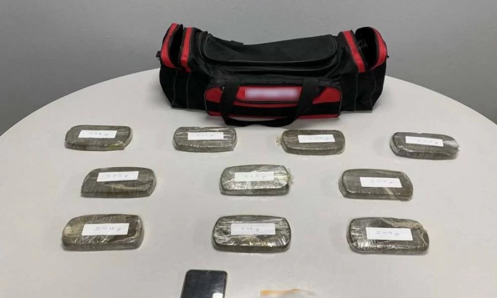 Συνελήφθη 23χρονη "ντίλερ" ναρκωτικών στην συμπρωτεύουσα